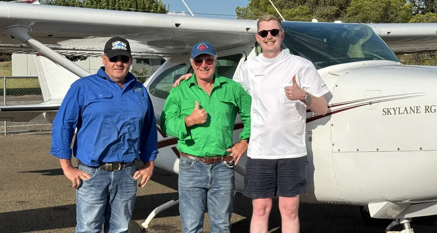 Support pilots in Outback Air Race for Royal Flying Doctor Service