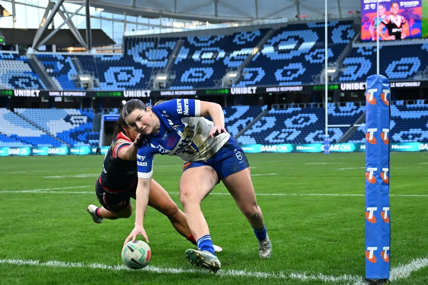 Elizabeth MacGregor scored n the 46th and 50th minute scoring Bulldogs first and second try of their round four game against Roosters. PHOTOS: Canterbury-Bankstown Bulldogs