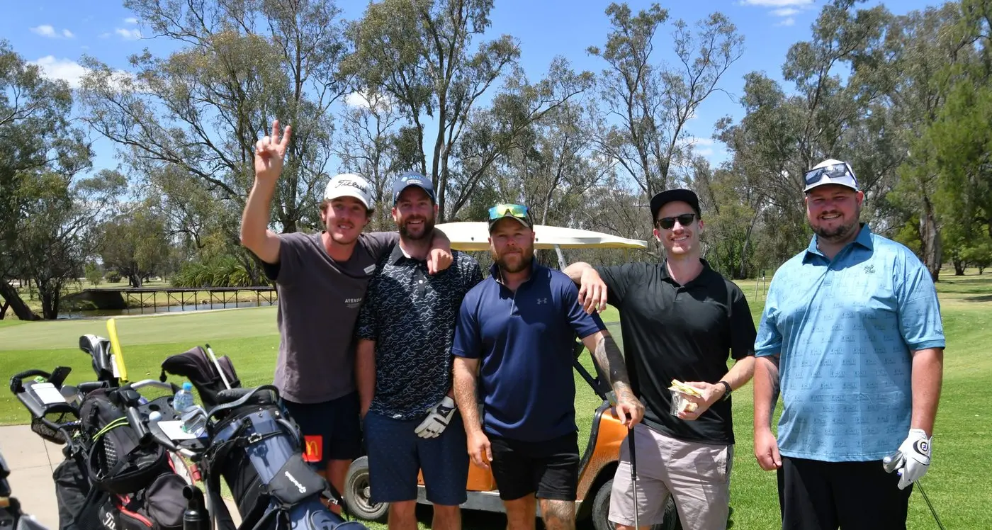 Jeff leads vets golfers