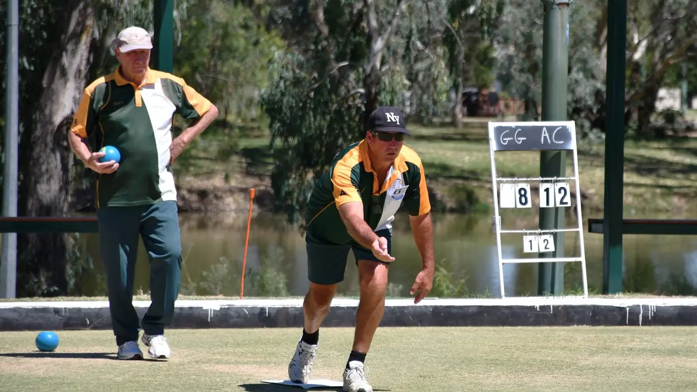 Bowls duos duel it out