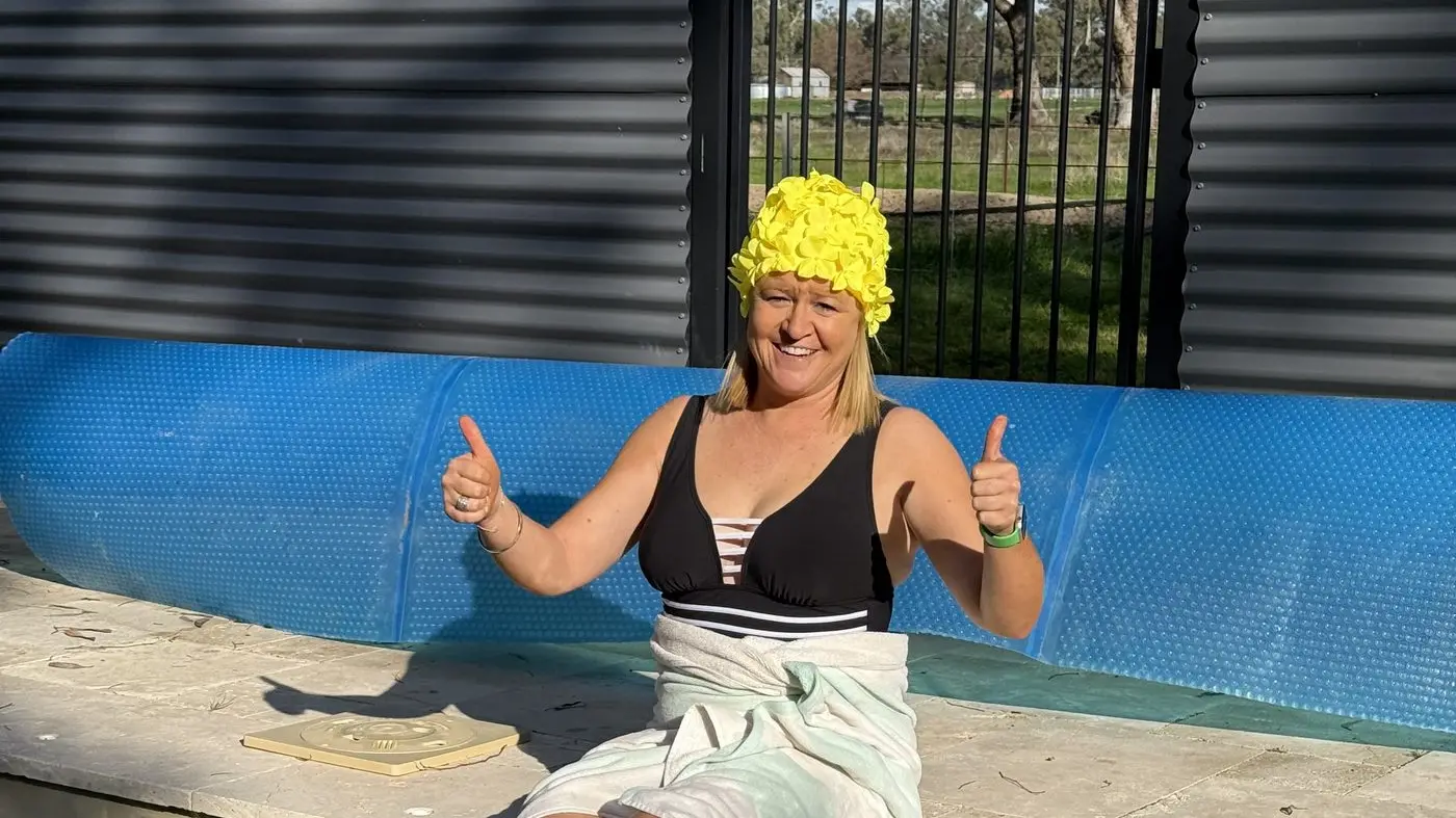 Amy braves cold for cause