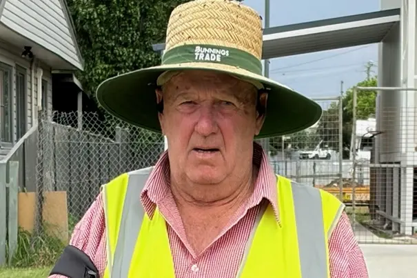 <p>Noel Hocking is challenging himself to walk from Bedgerabong to the Bowlie on 12 November to raise funds for CanAssist.</p>\\n