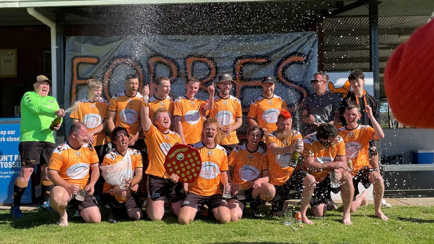 Foxes win grand final