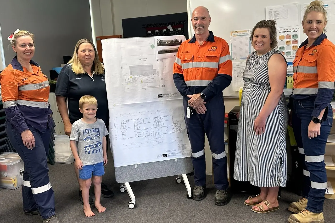 ECCC Director/Public Officer Raewyn Molloy, ECCC Management Committee Treasurer Katrina Noble and son Ned Noble with the Northparkes team Sustainability Manager Rachael Whiting, General Manager Rob Cunningham and Communications and Engagement Superintendent Brooke Plunkett.