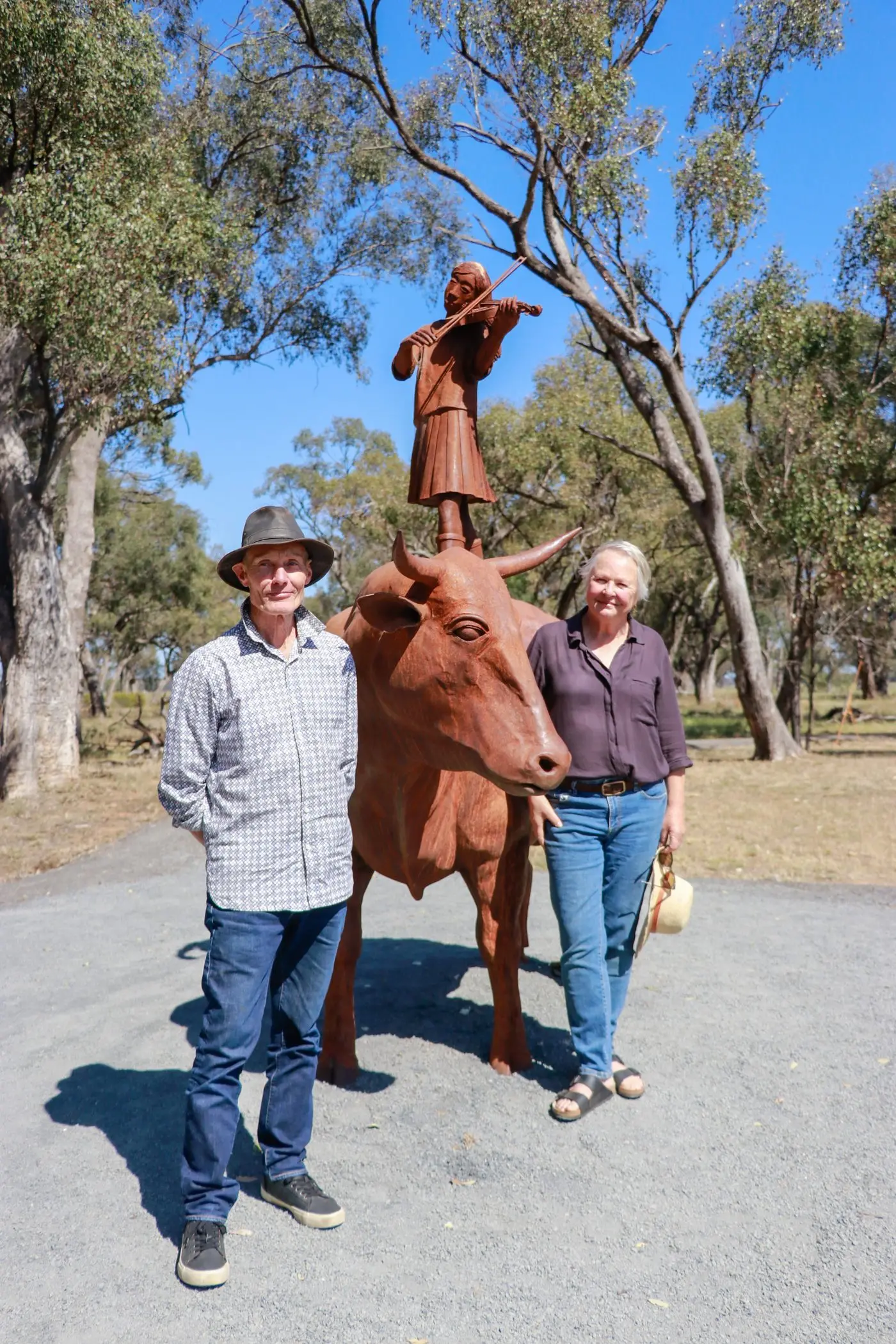 Suzie Bleach and Andrew Townsend with Sonata at Warroo on the Sculpture Down the Lachlan trail.