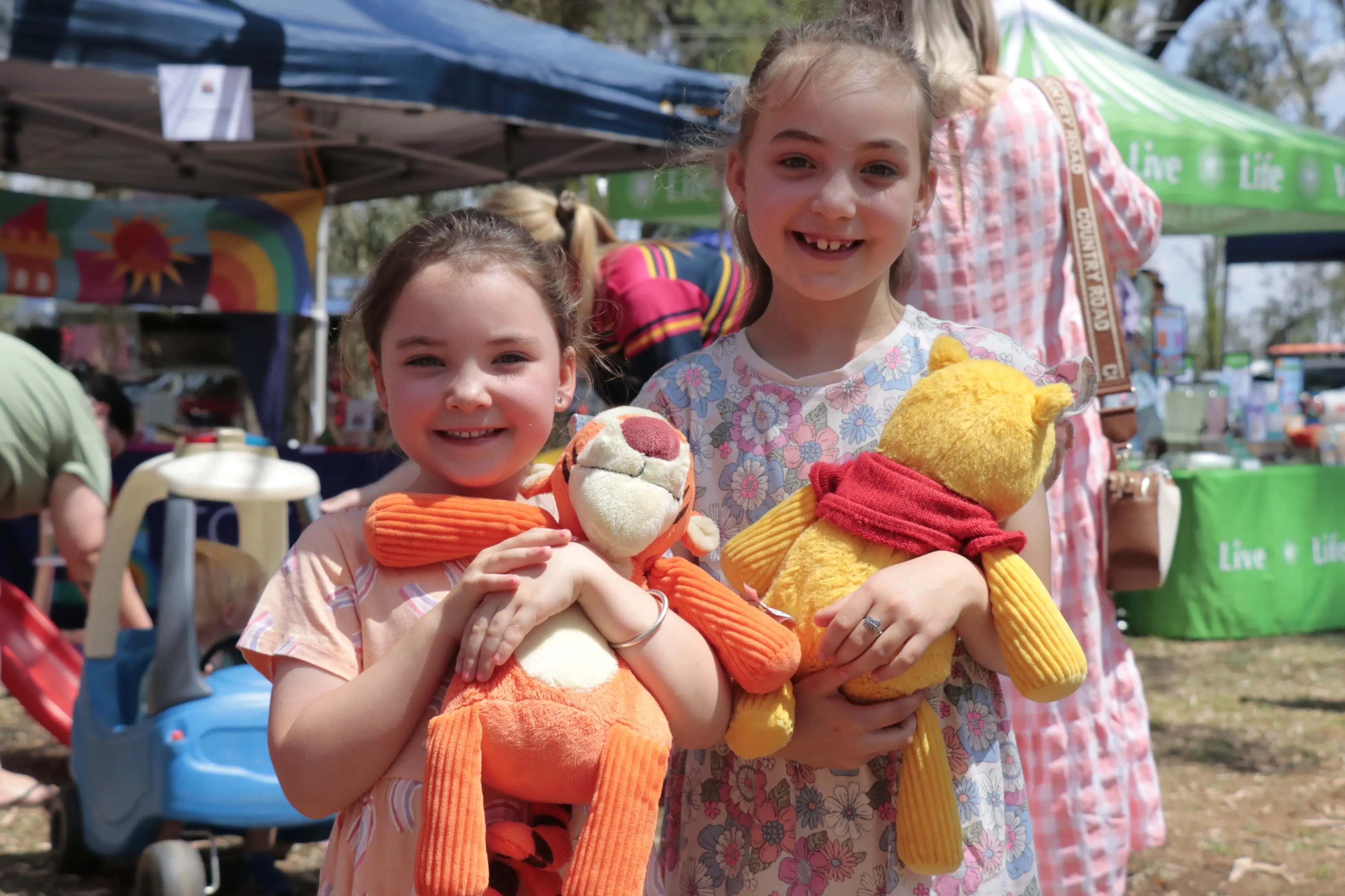 <p>Ellie and Amelia-Rose Angus having a wonderful day with their teddy bears at the picnic.</p>\\n