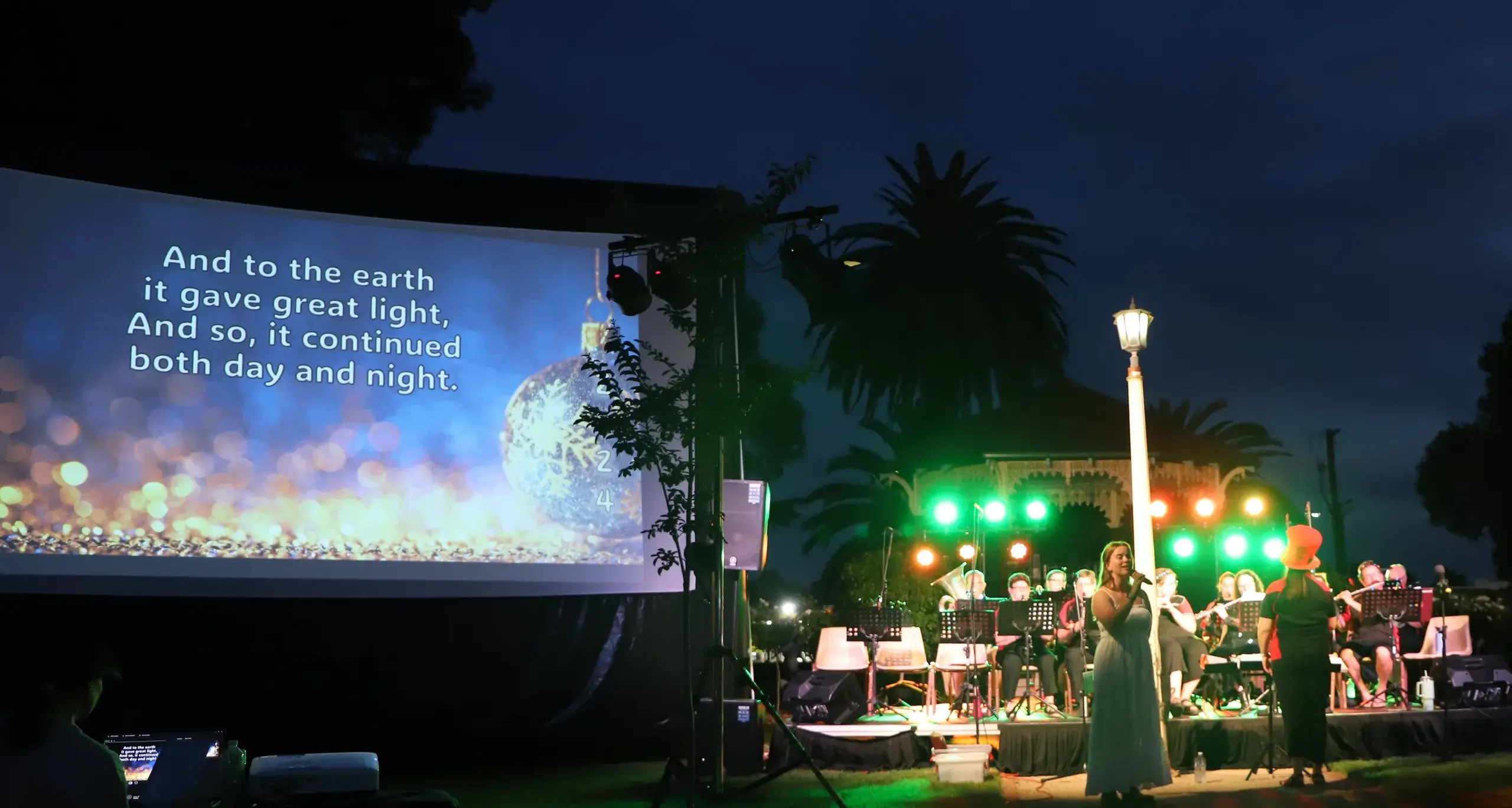 Christmas carols in Forbes, Eugowra and carnival this weekend