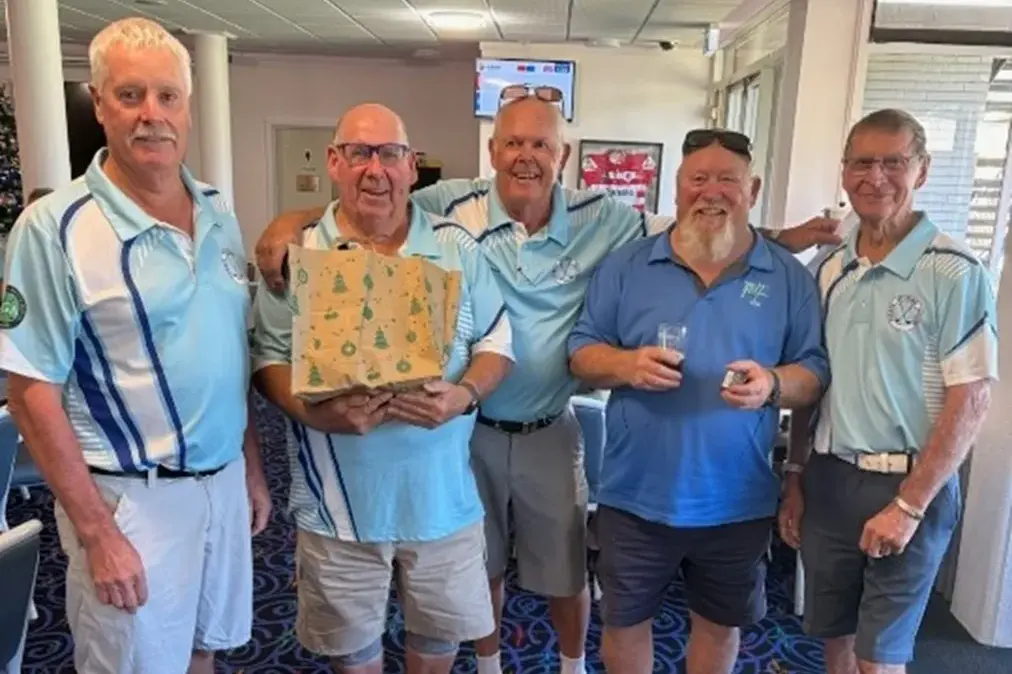 <p>Happy at vets golf are Ken Walton, Steve Edwards, Peter Barnes, Dale Stait and Ken Sanderson.</p>\\n