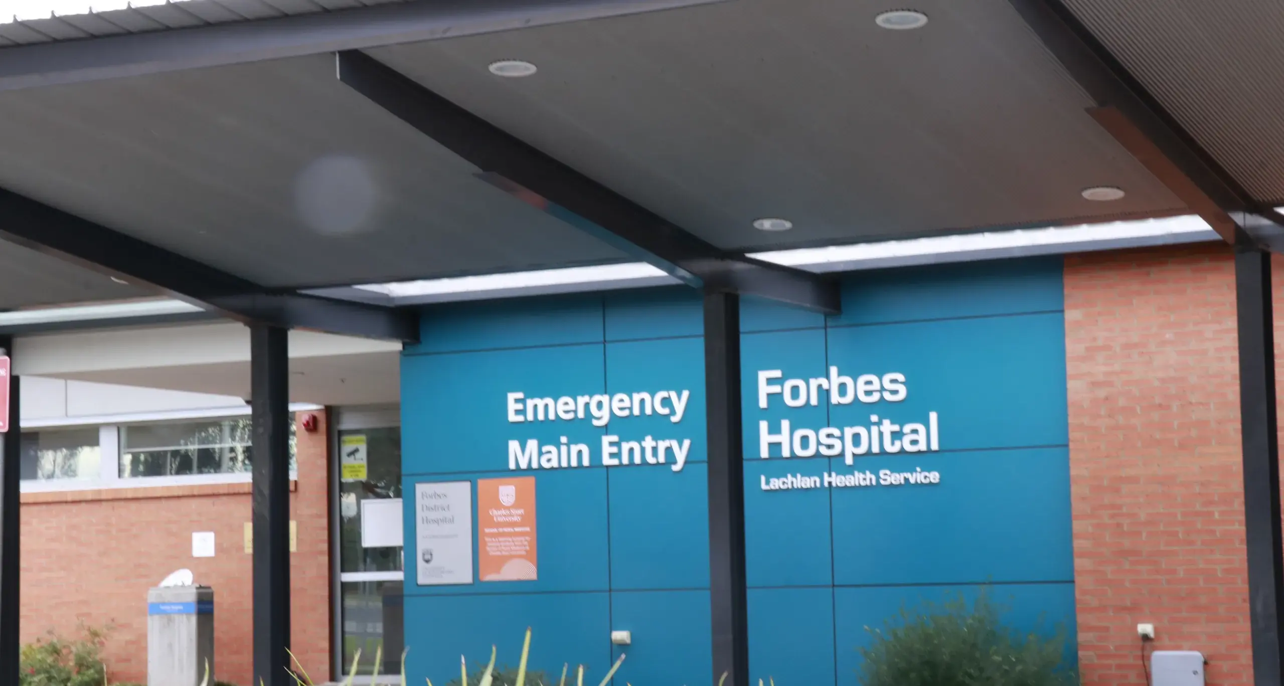 Birthing services restored after disruption due to short notice roster gap