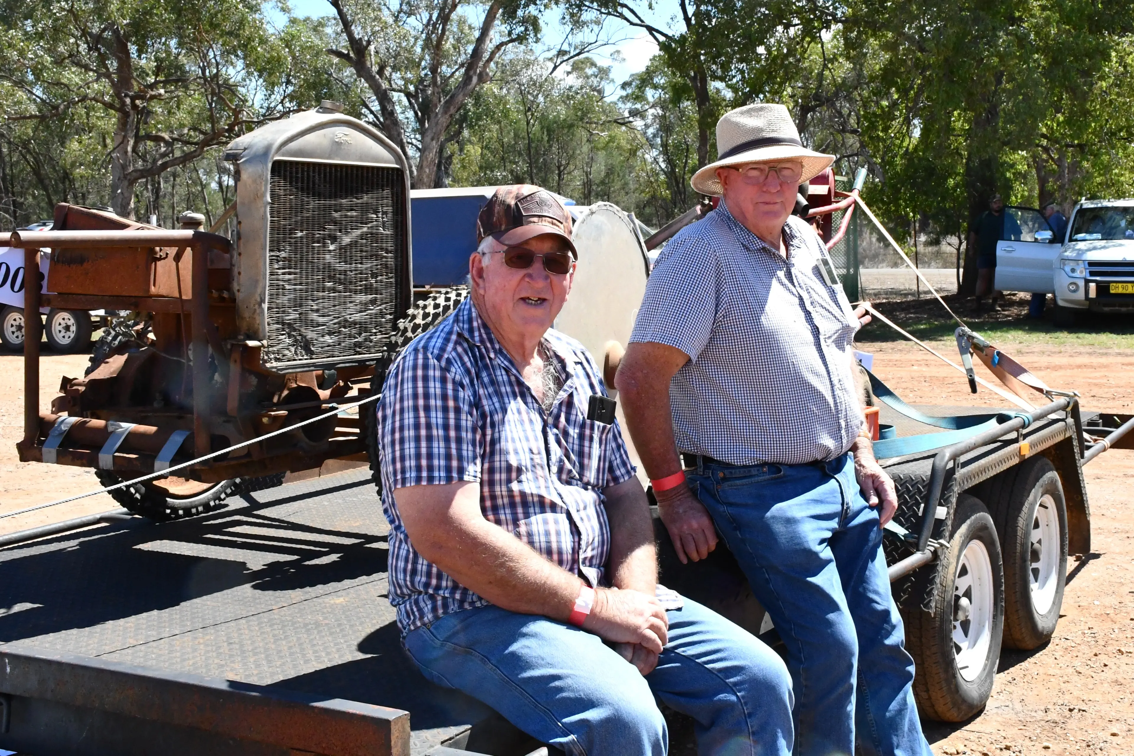 <p>Allen Pasco of Trundle with Lloyd Jones of Picton who retired from his farm at Trundle with an antique saw \\u201CWidow Maker\\u201D. PHOTOS: Jenny Kingham</p>\\n