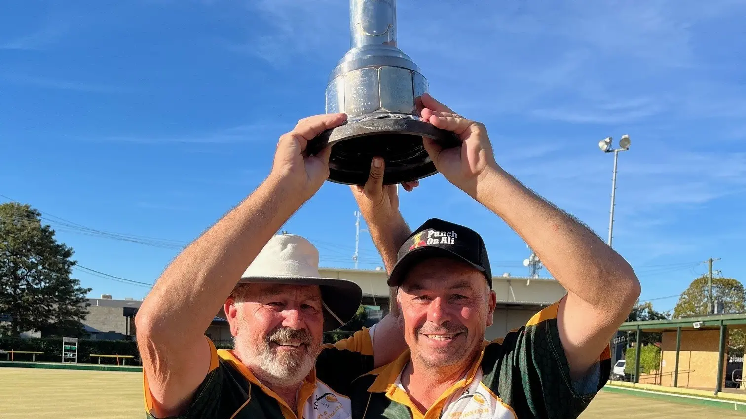 Russell, Dukes win bowls major pairs