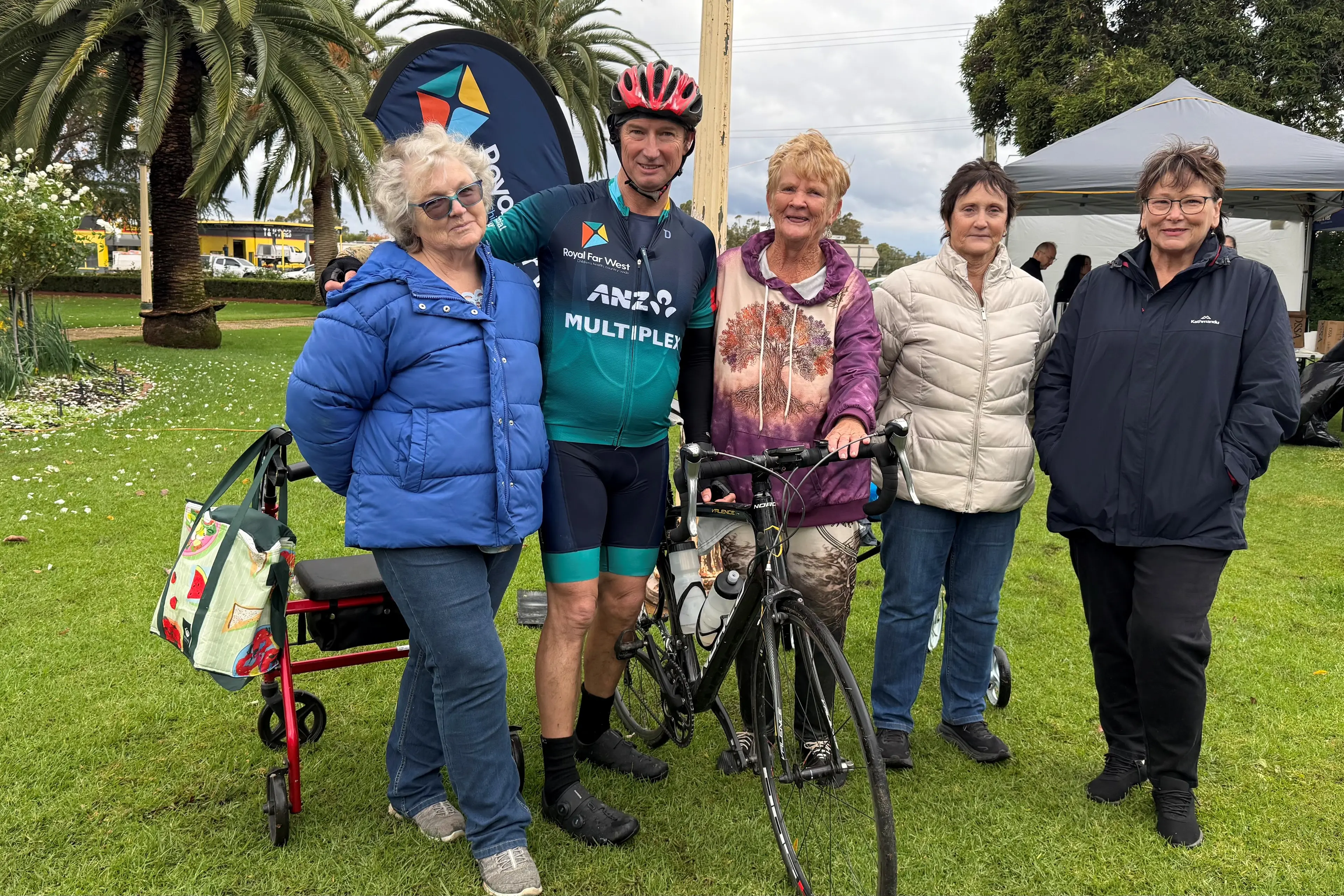<p>Sunshine Club volunteers Maureen Bale, Rona Pritchard, Nygarie Bilsborough and Cindy Allen welcomed local cyclist Stuart Thomas at the end of the Ride for Country Kids. </p>\\n