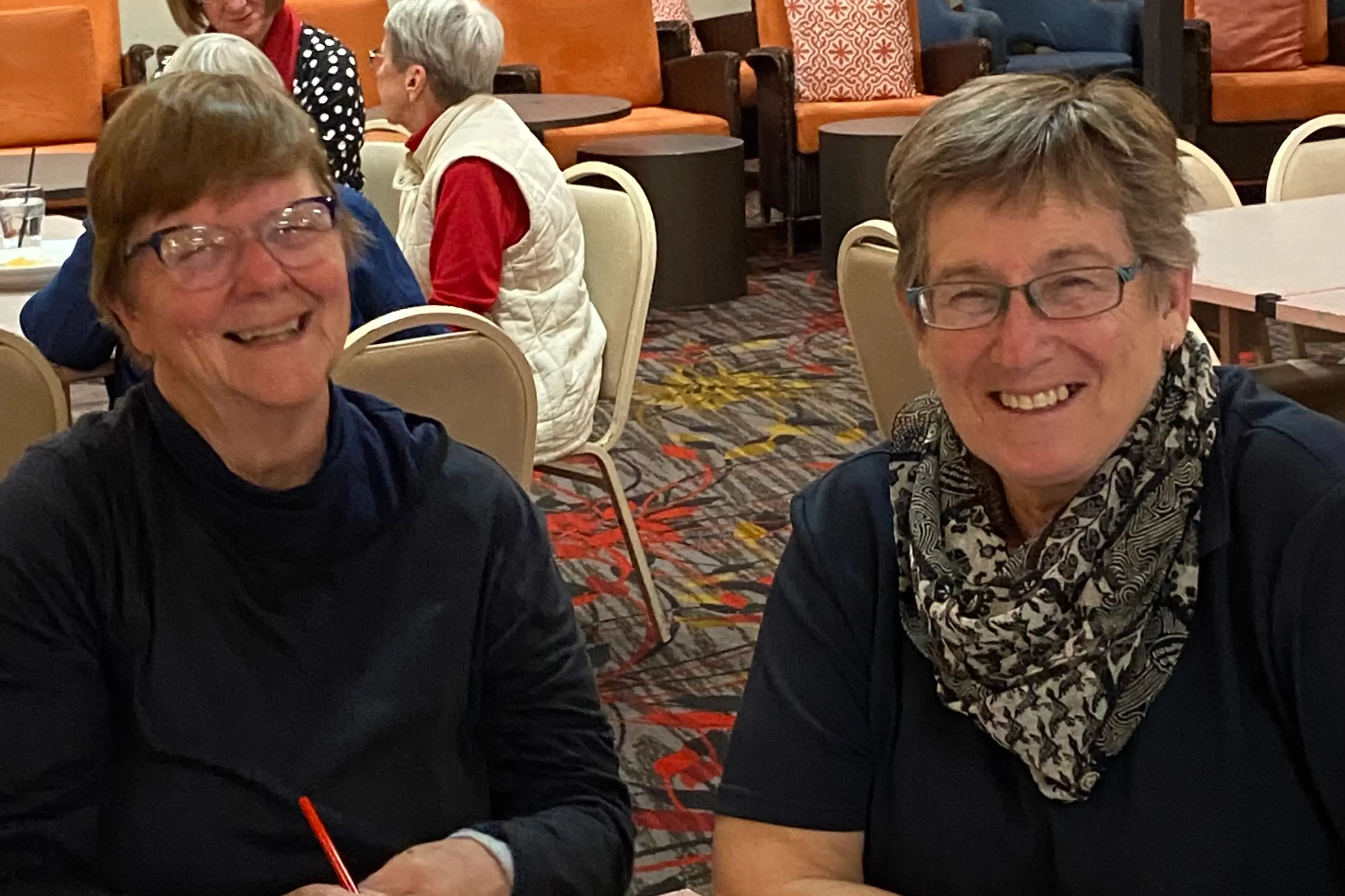 <p>Sue Ann Nixon and Von Janeski at last year\\'s Trivia fundraiser.</p>\\n