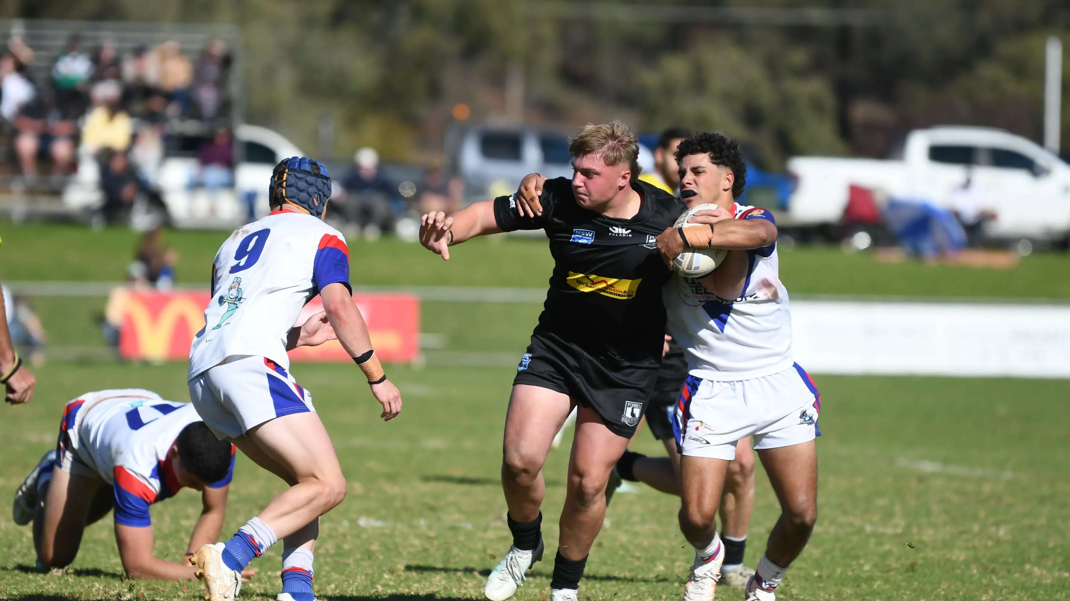 Win puts young Magpies on top of ladder