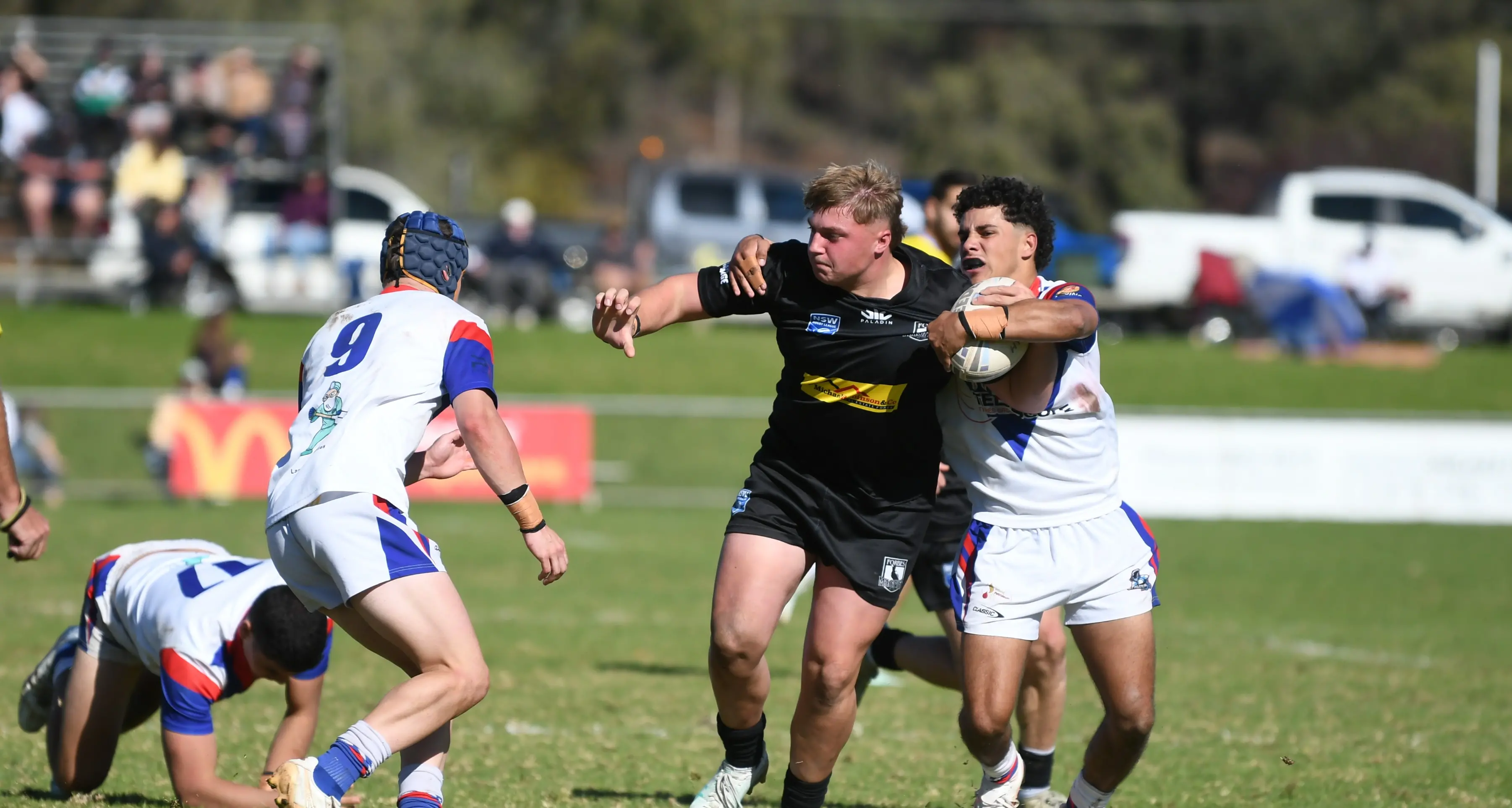 Win puts young Magpies on top of ladder