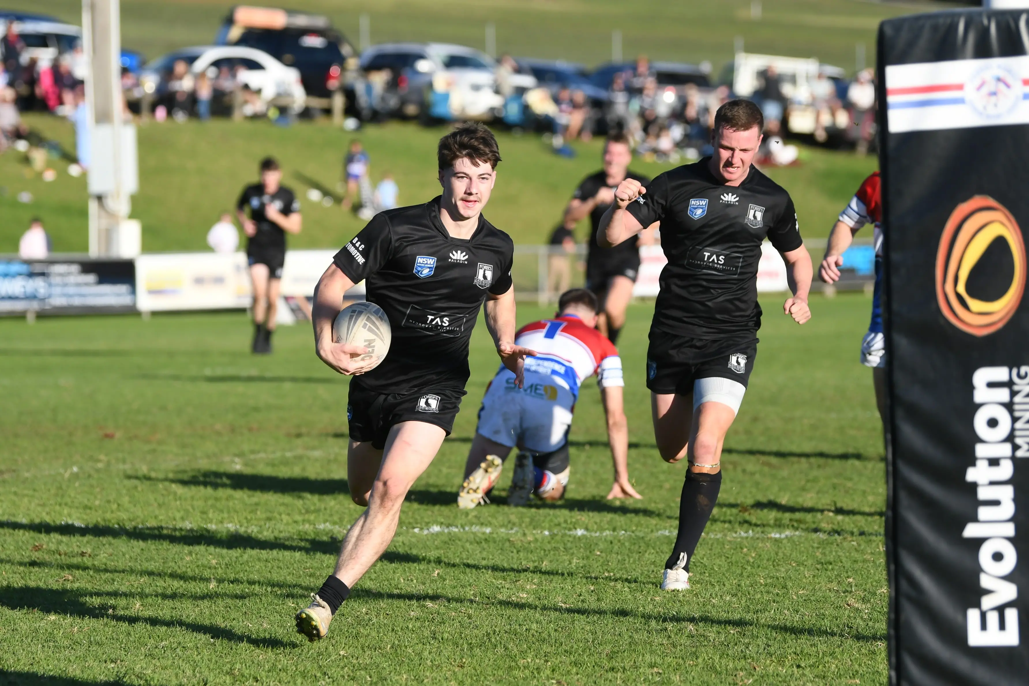 Magpies swoop: Two grades win through to qualifiers