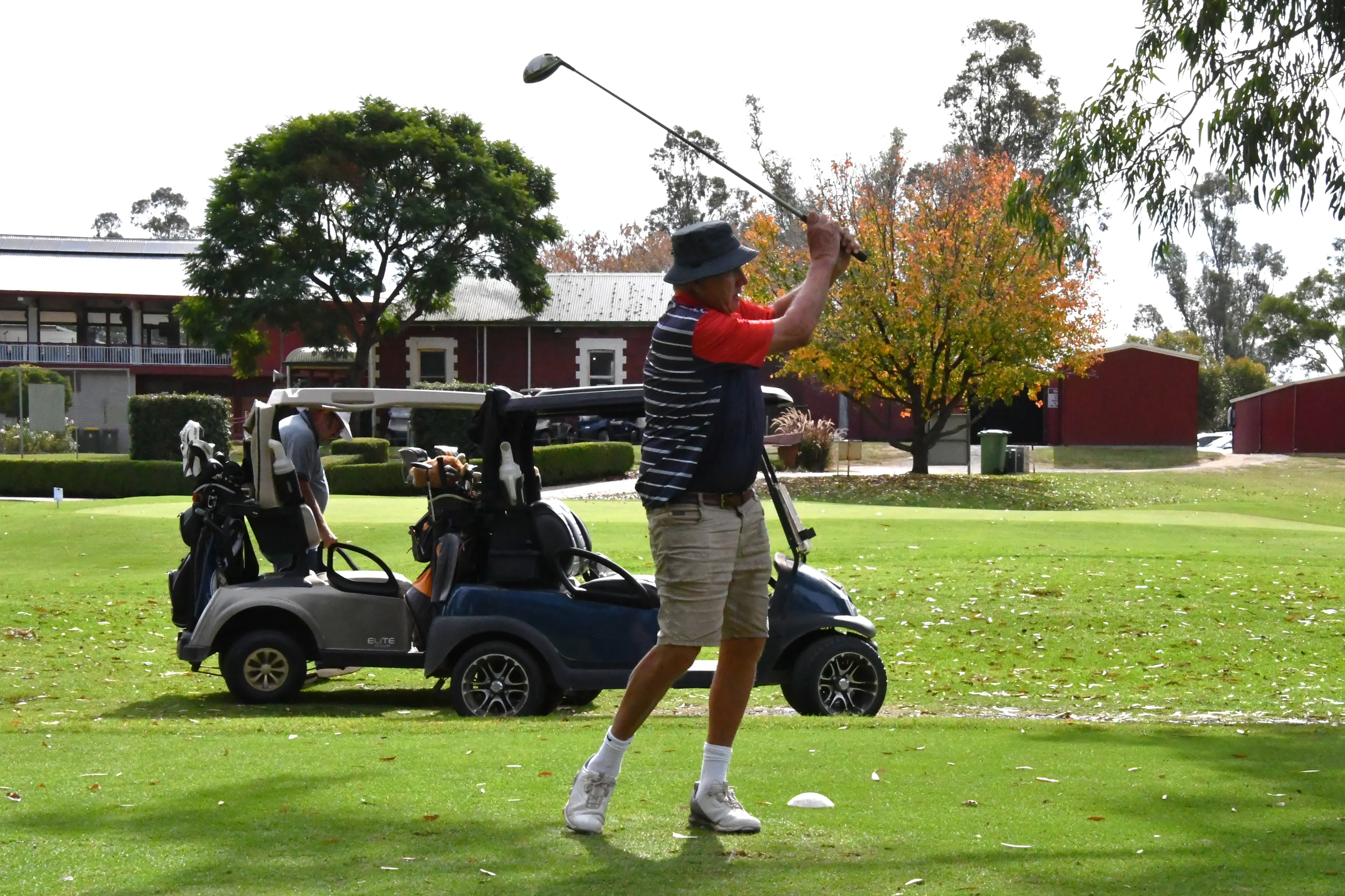 <p>Steve Uphill on the course. PHOTO: Jenny Kingham</p>\\n