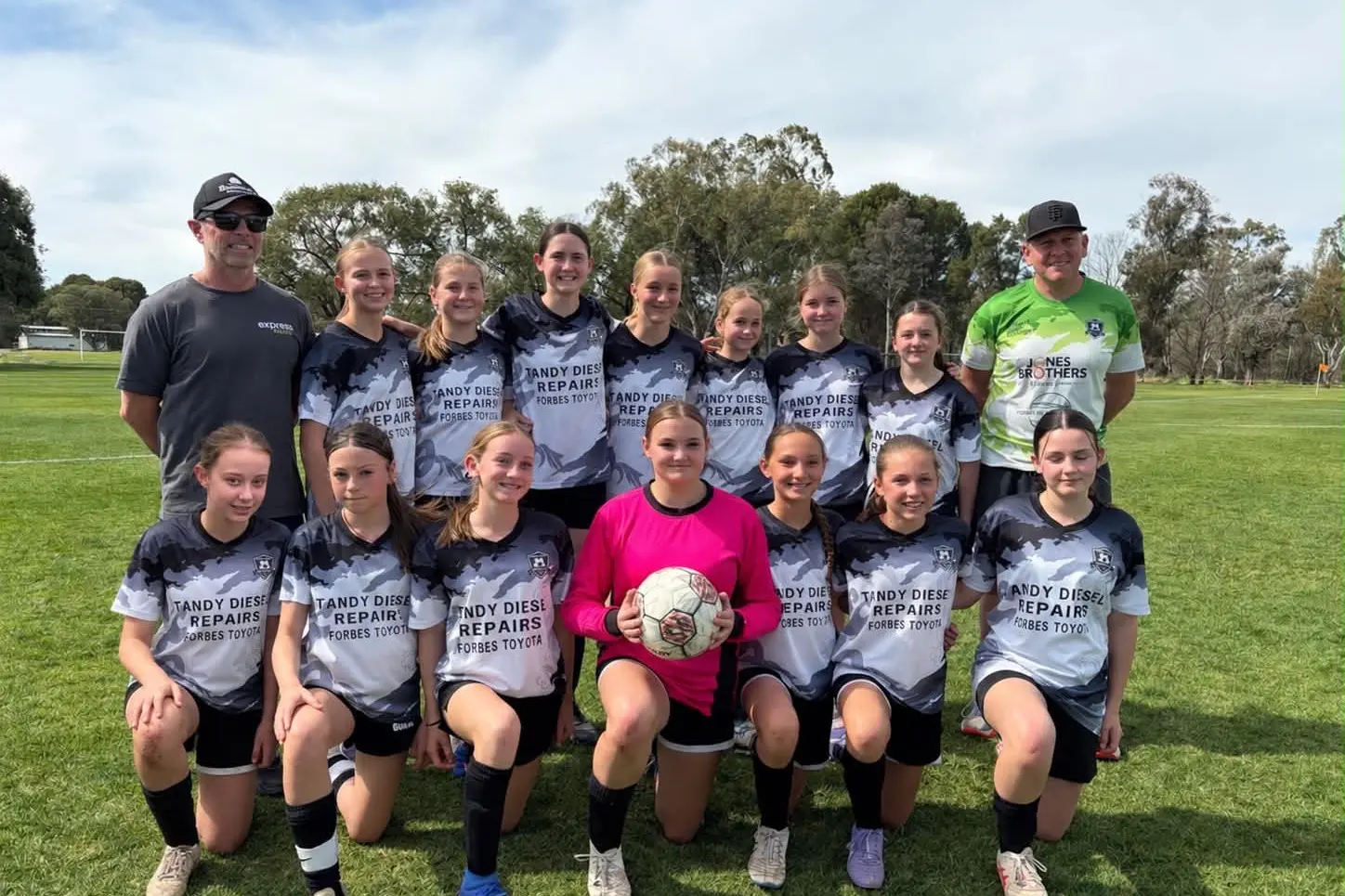 <p>Nick Field, Georgia Pengilly, Anna Dingwall, Evie Byrne, Milarnie Hanley, Freya Dumbrell, Wynter Osborne, Piper Hardy, Grant Dingwall (front) Holly Maslin, Jinxi Piggott, Ava Baker, Sarah Moxey, Addison Howe, Maci Kennedy and Ariah Bernardi.</p>\\n