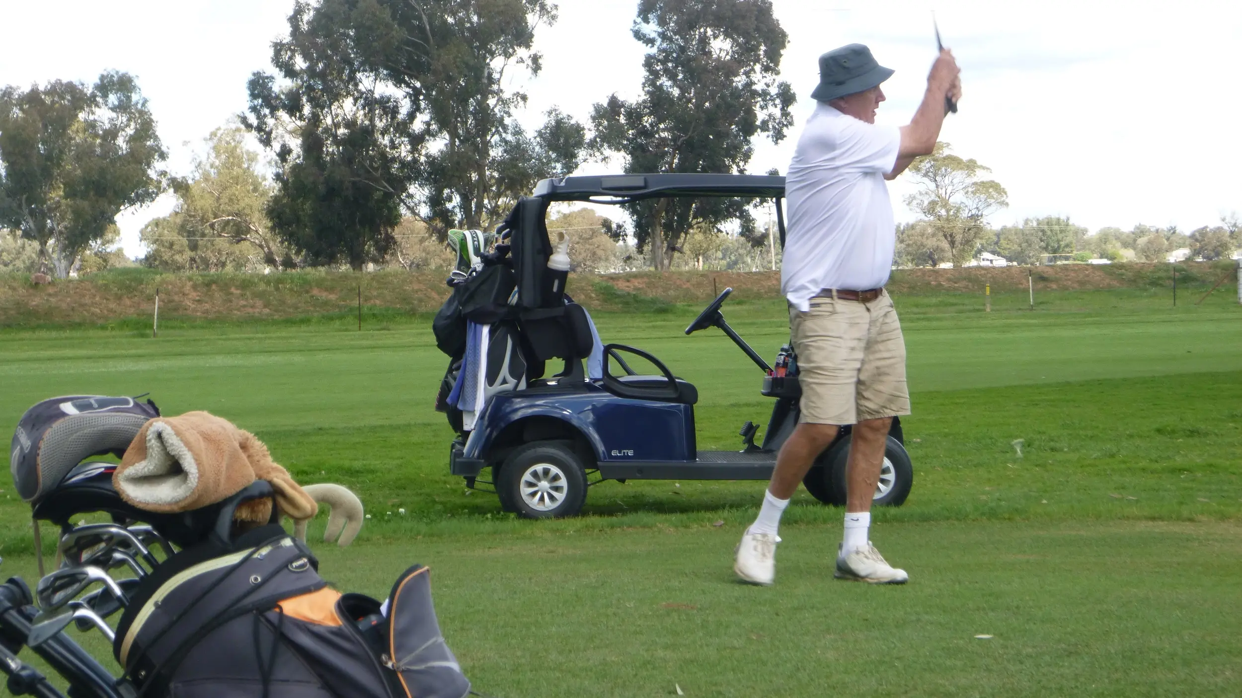 Earl produces best score amongst golfers