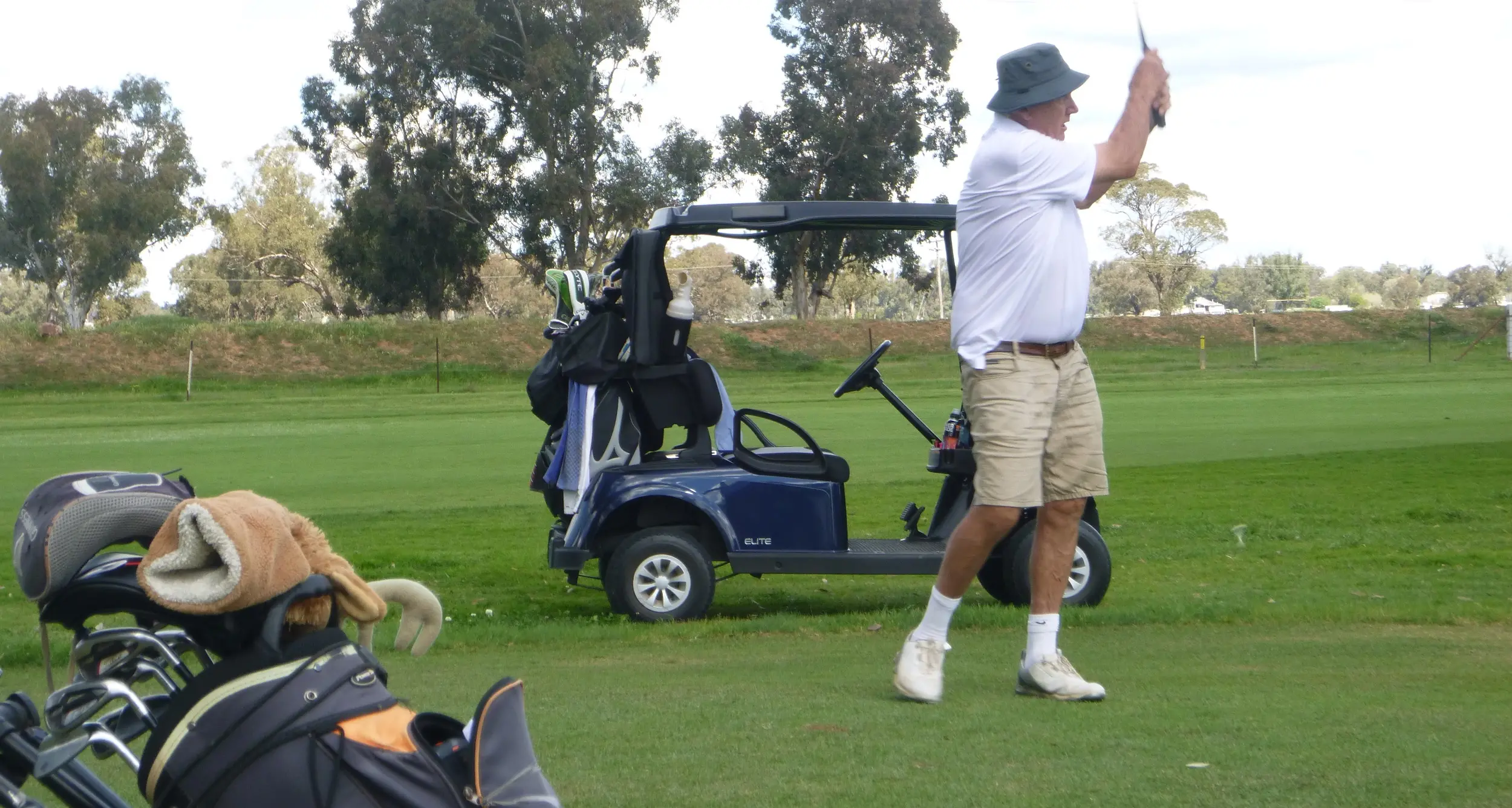 Earl produces best score amongst golfers