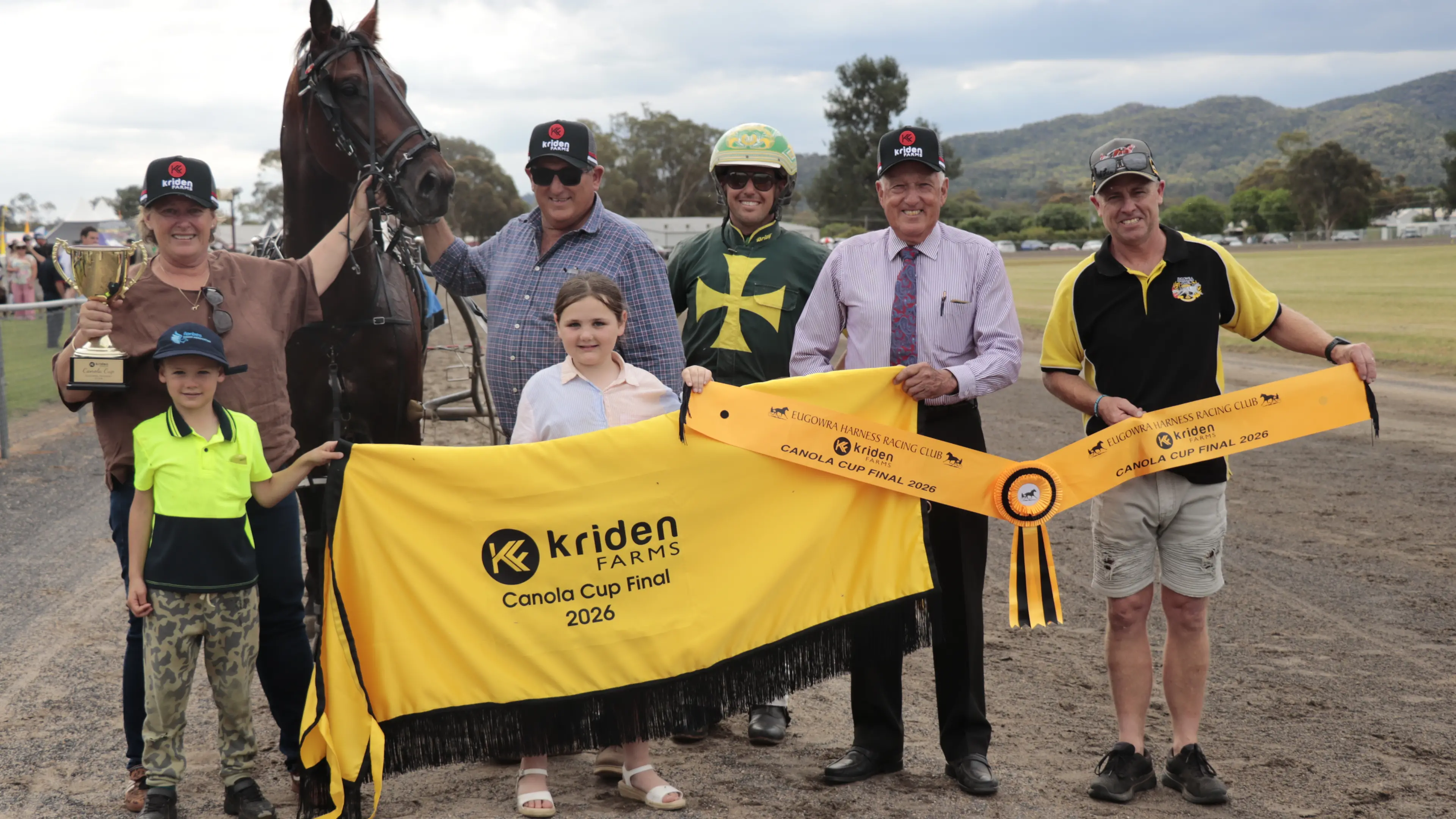 Seaside Sid sails home to win Eugowra's Canola Cup