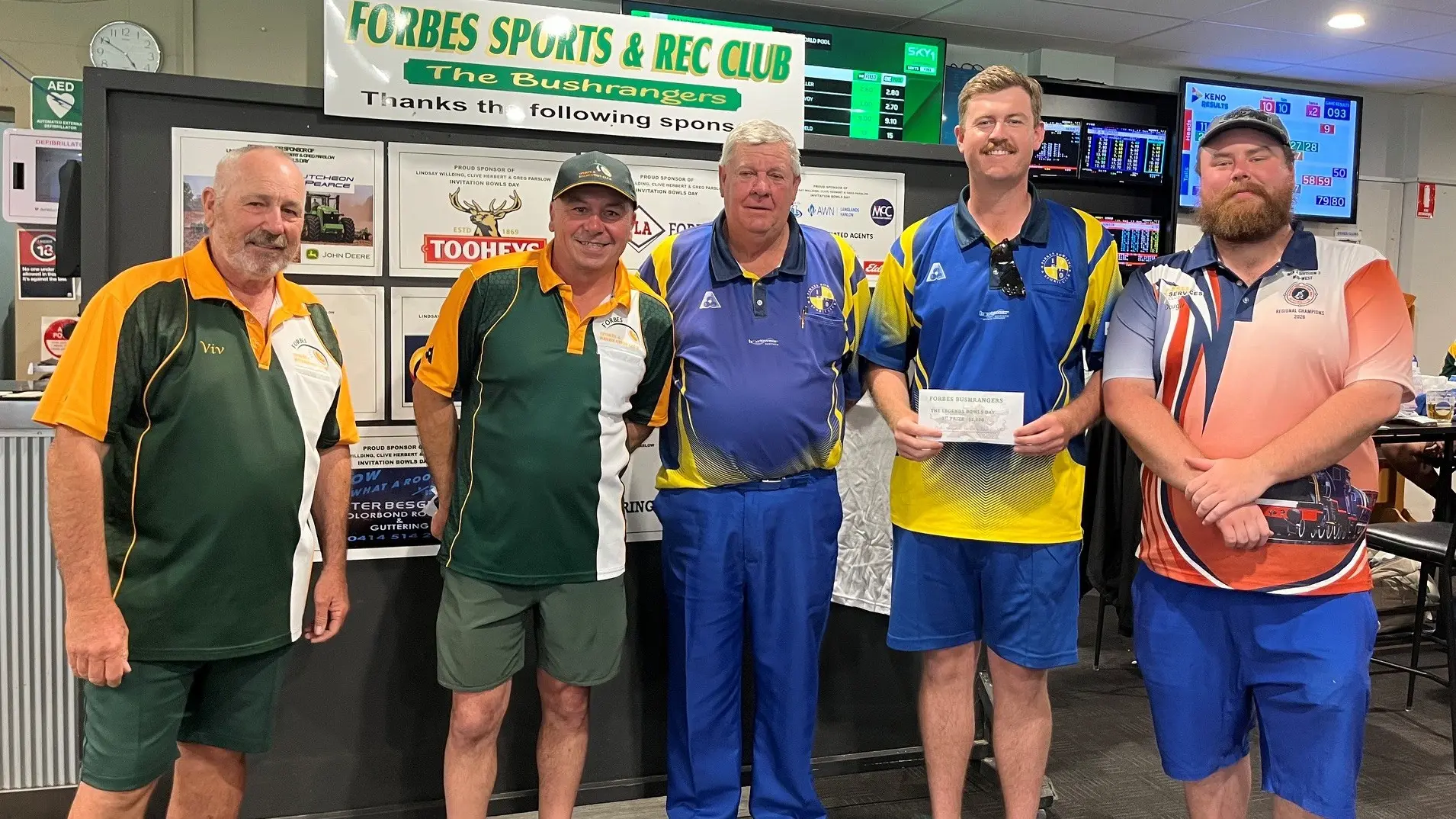Legends tournament smashes bowls records
